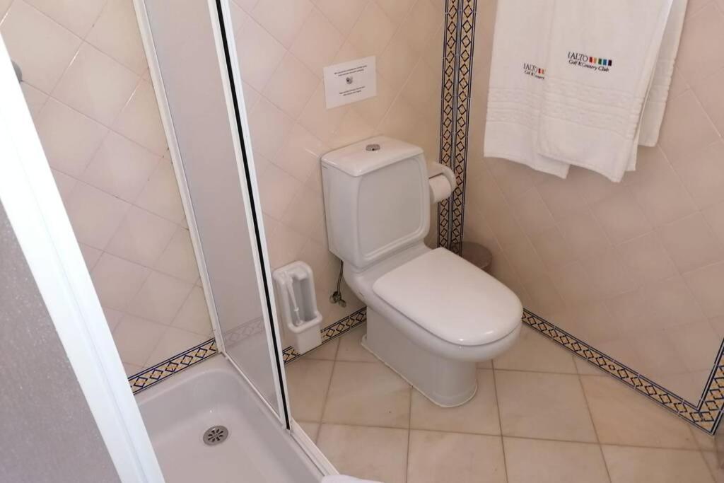 Luxury Modern T2 Ocean View - Free Parking - Pool Apartment Alvor Bagian luar foto