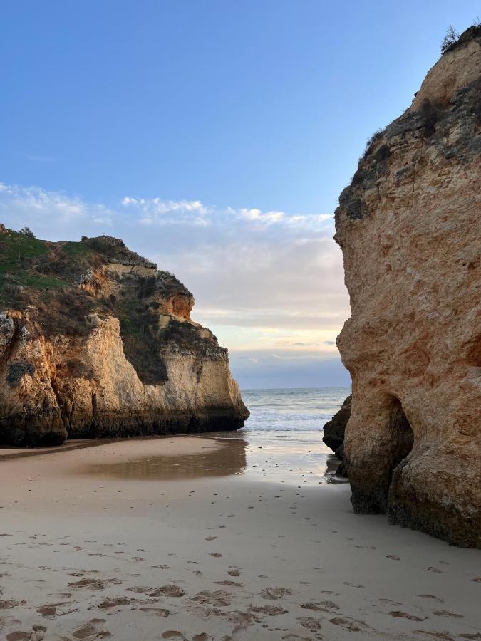 Luxury Modern T2 Ocean View - Free Parking - Pool Apartment Alvor Bagian luar foto