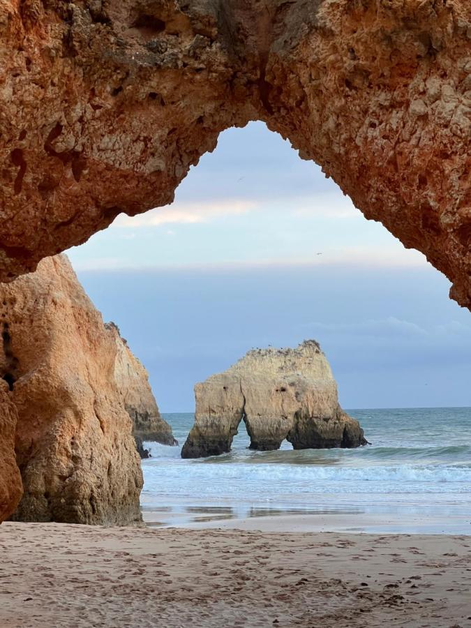Luxury Modern T2 Ocean View - Free Parking - Pool Apartment Alvor Bagian luar foto