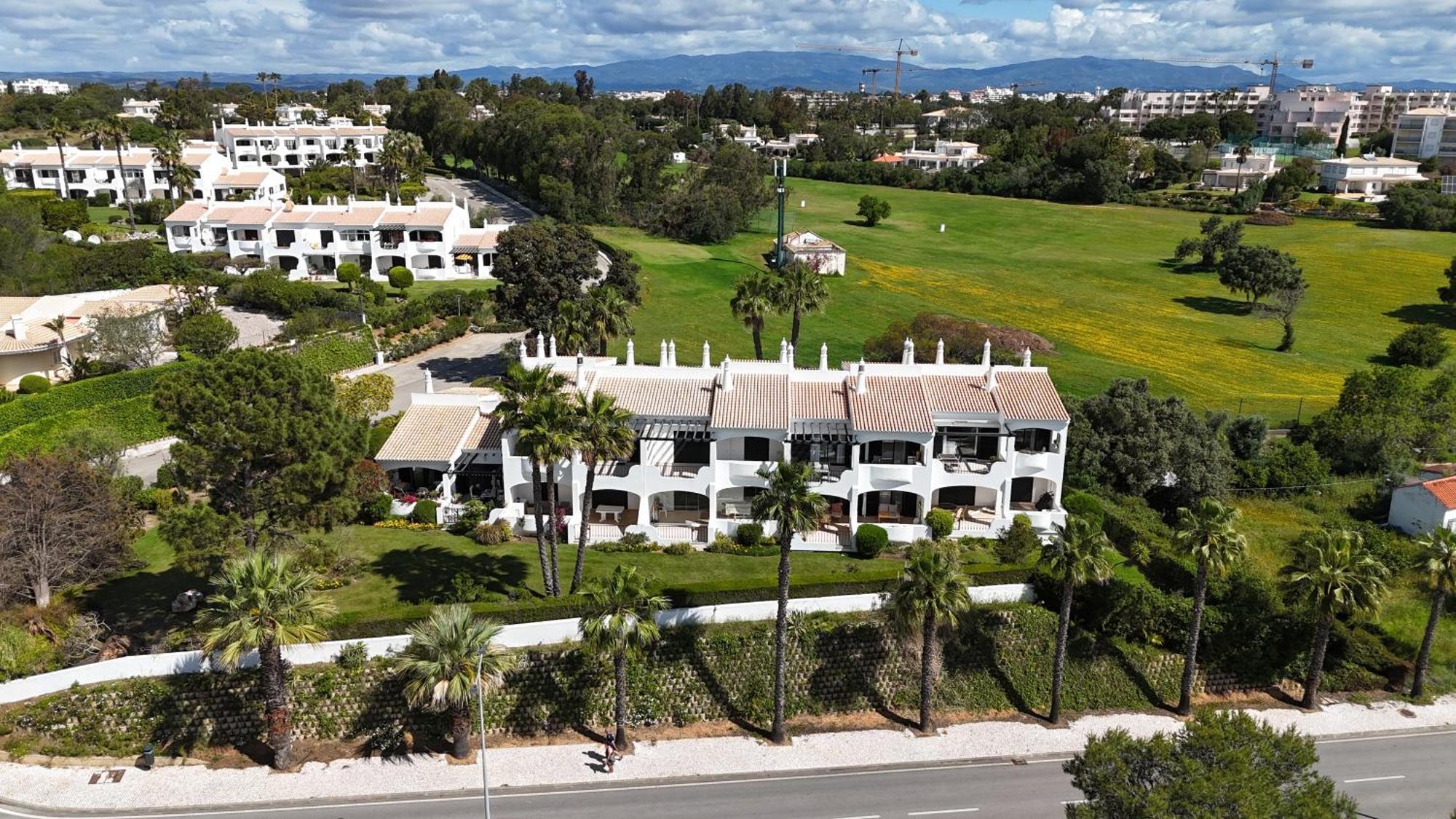 Luxury Modern T2 Ocean View - Free Parking - Pool Apartment Alvor Bagian luar foto
