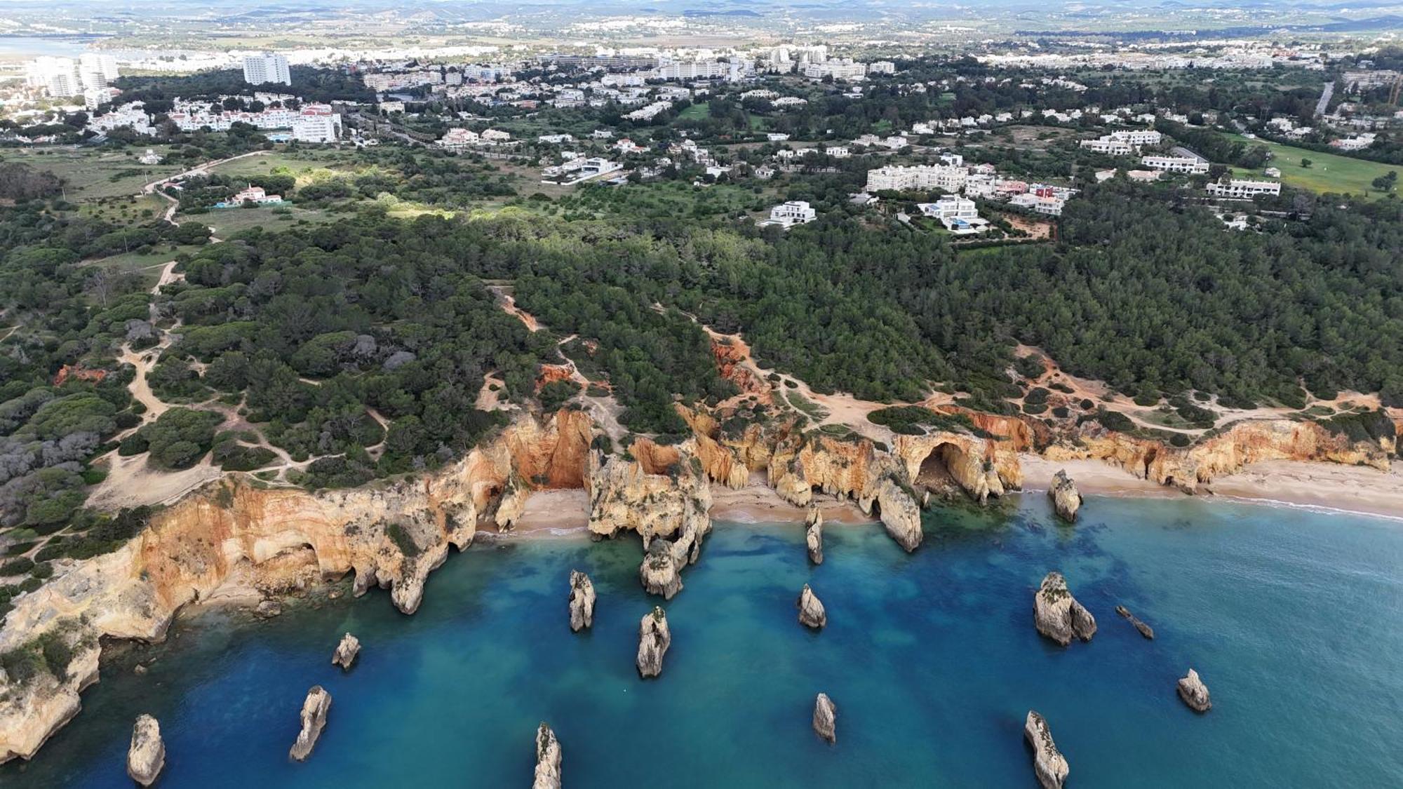Luxury Modern T2 Ocean View - Free Parking - Pool Apartment Alvor Bagian luar foto