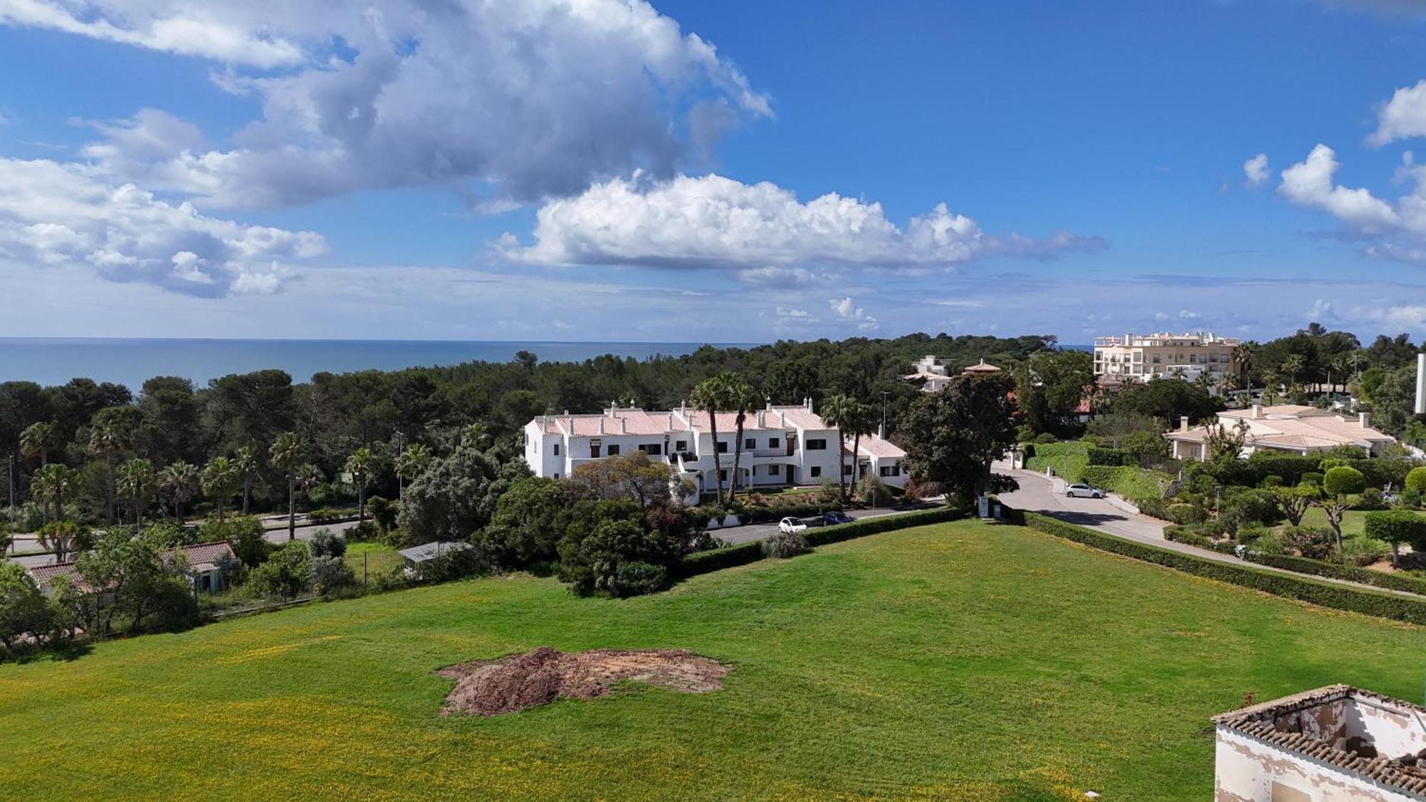 Luxury Modern T2 Ocean View - Free Parking - Pool Apartment Alvor Bagian luar foto