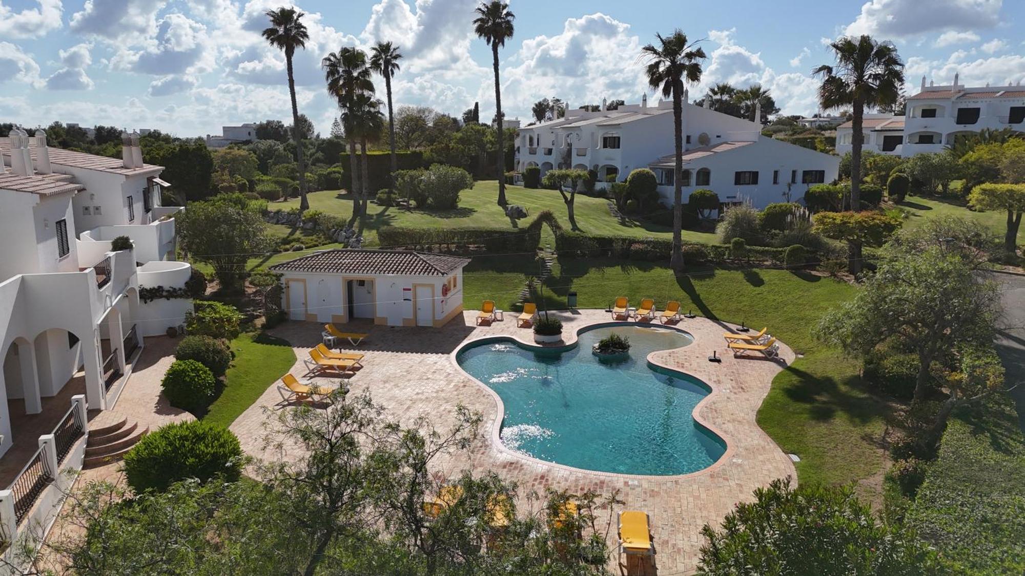 Luxury Modern T2 Ocean View - Free Parking - Pool Apartment Alvor Bagian luar foto
